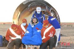 （年终特稿）星河摆渡间